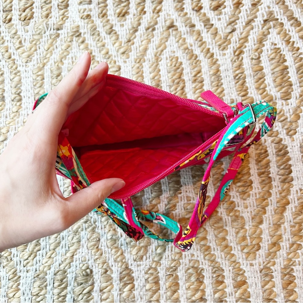 Vera Bradley Rumba Print Floral Little Hipster Crossbody Bag Purse Red Green OS - Picture 3 of 6